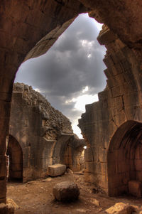 Old ruin building against sky