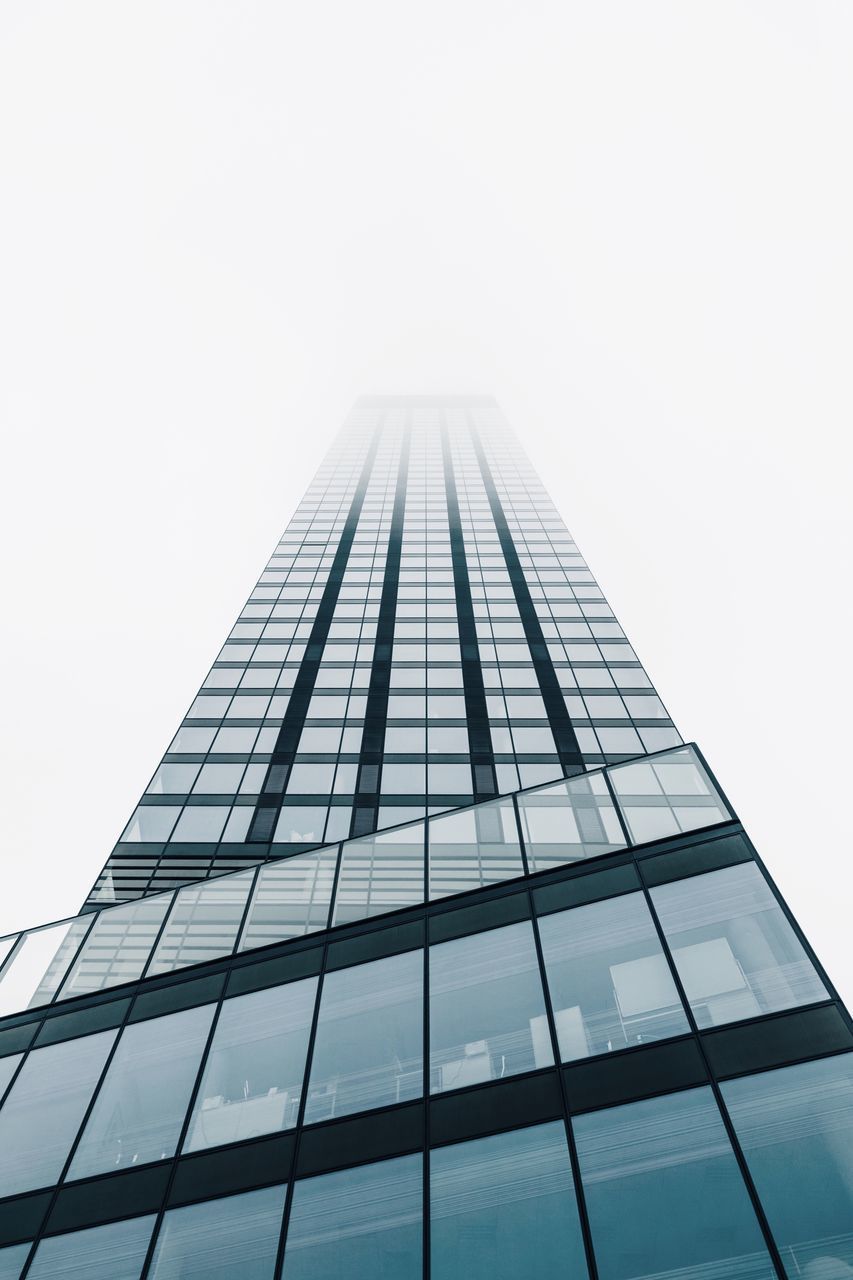 LOW ANGLE VIEW OF MODERN OFFICE BUILDING