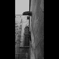 Sculpture of historic building