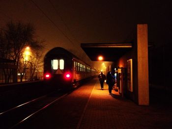 Illuminated tunnel