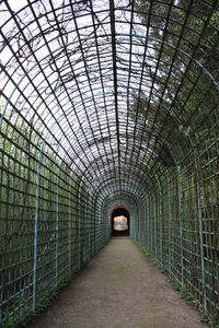 Tunnel with tunnel