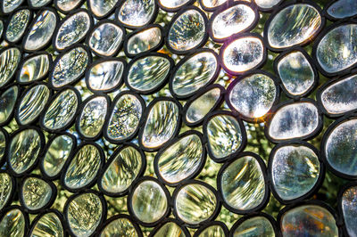 Detail shot of glass patterned wall