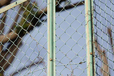 There is a fence. scenery at akasaka 6-chome in tokyo