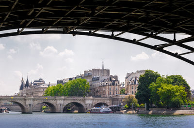 Pont neuf bridge across river seine and cite island