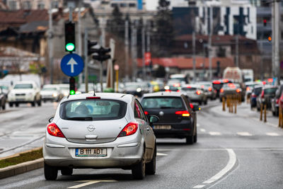 Traffic on road in city