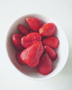 Close-up of strawberries in bowl