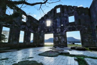 Old ruin building against sky