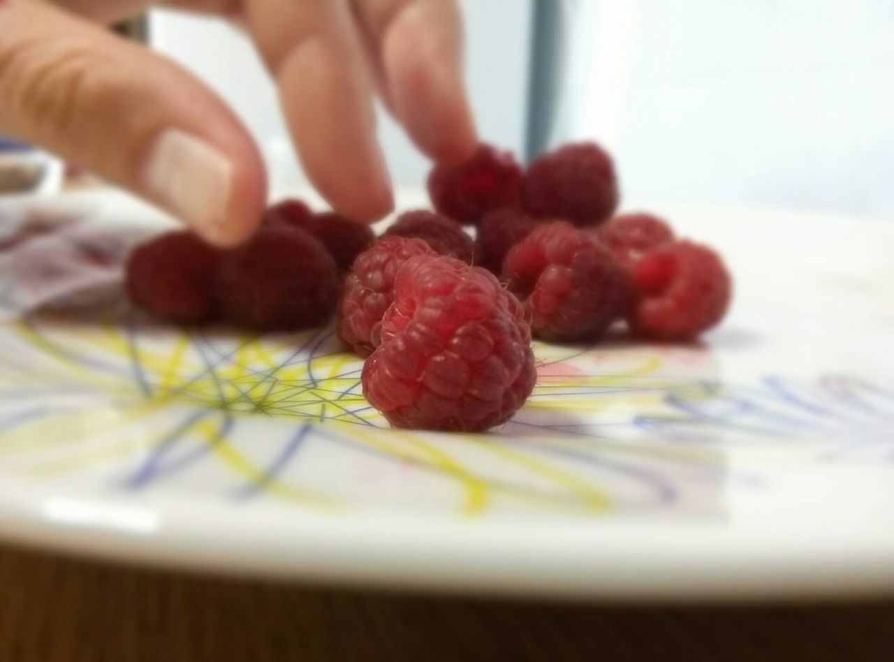 food and drink, food, freshness, indoors, healthy eating, fruit, person, table, close-up, holding, part of, focus on foreground, selective focus, cropped, still life, plate, ripe