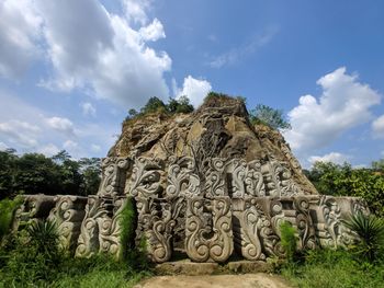 View of statue against cloudy sky