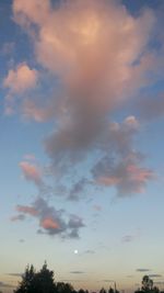 Low angle view of cloudy sky