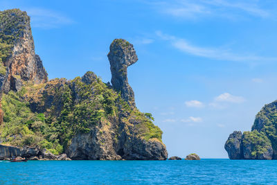 Rang islands and logn tail boat at ao phra nang near railay beach, krabi, thailand