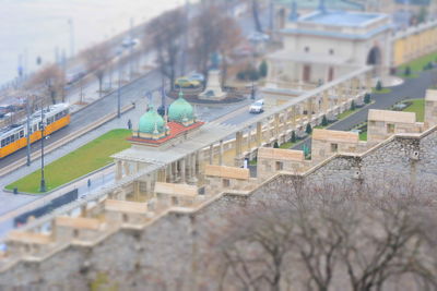 Tilt-shift image of city