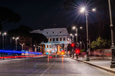 Long exposure, at night, to the colosseum