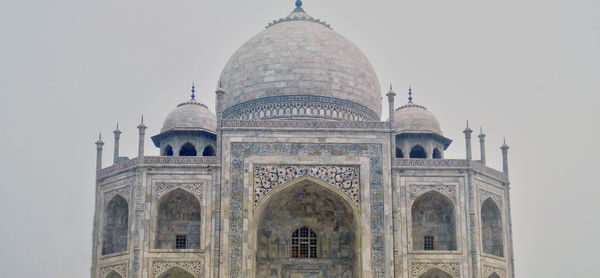 Close up shot of taj mahal
view of historic building against clear sky