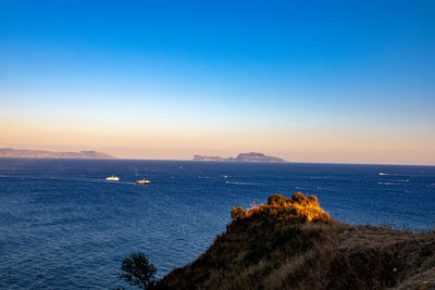 The panorama of the beach of miseno, of the mountain of miseno with the lake of bacoli behind it. 