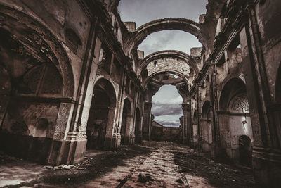 Old ruin building against sky