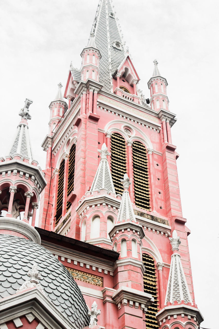 LOW ANGLE VIEW OF A BUILDING