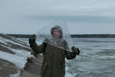 Man holding ice