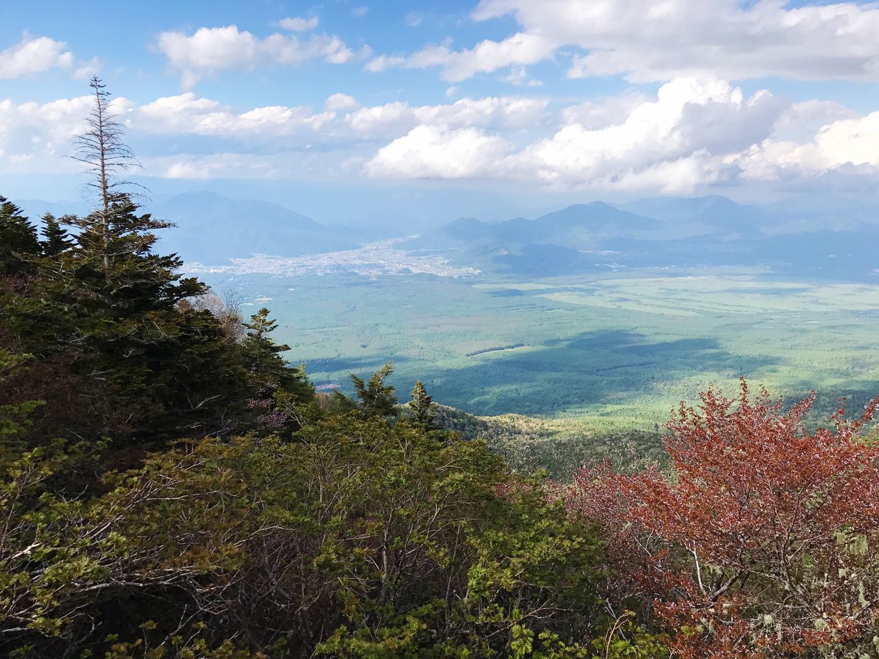 nature, mountain, scenics, cloud - sky, beauty in nature, sky, tranquility, tranquil scene, tree, day, outdoors, landscape, growth, no people, mountain range, plant, water