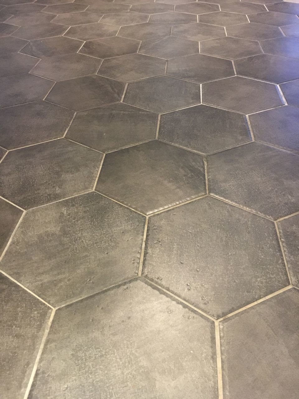 FULL FRAME SHOT OF PATTERNED FLOOR