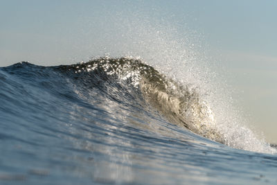 wave