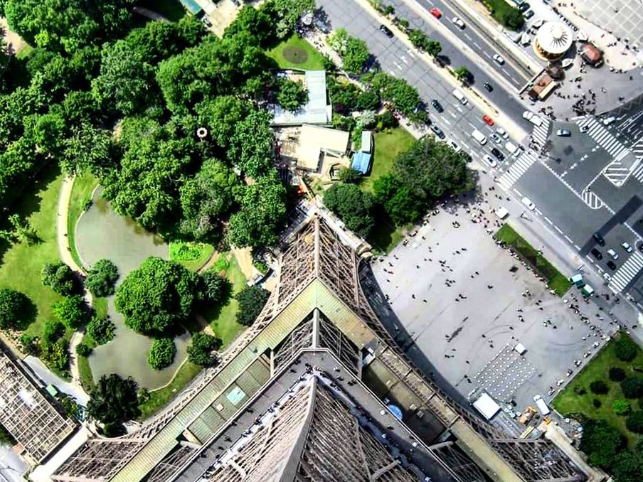 Eiffel tower top