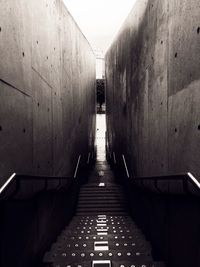 Illuminated corridor