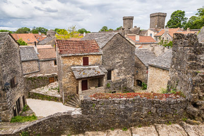 Old ruins against sky