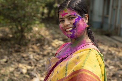 Portrait of a smiling young woman