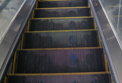 escalator