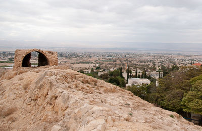 Panoramic view of fort against sky