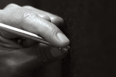 Close-up of woman hand