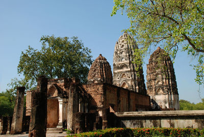 View of temple building against sky