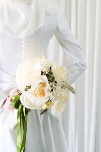 Close-up of white rose bouquet