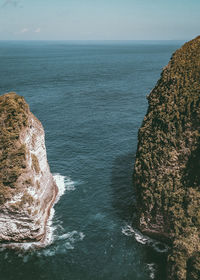 Aerial view of kelingking beach, nusa penida, indonesia