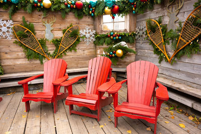  festive outdoor holiday seating 