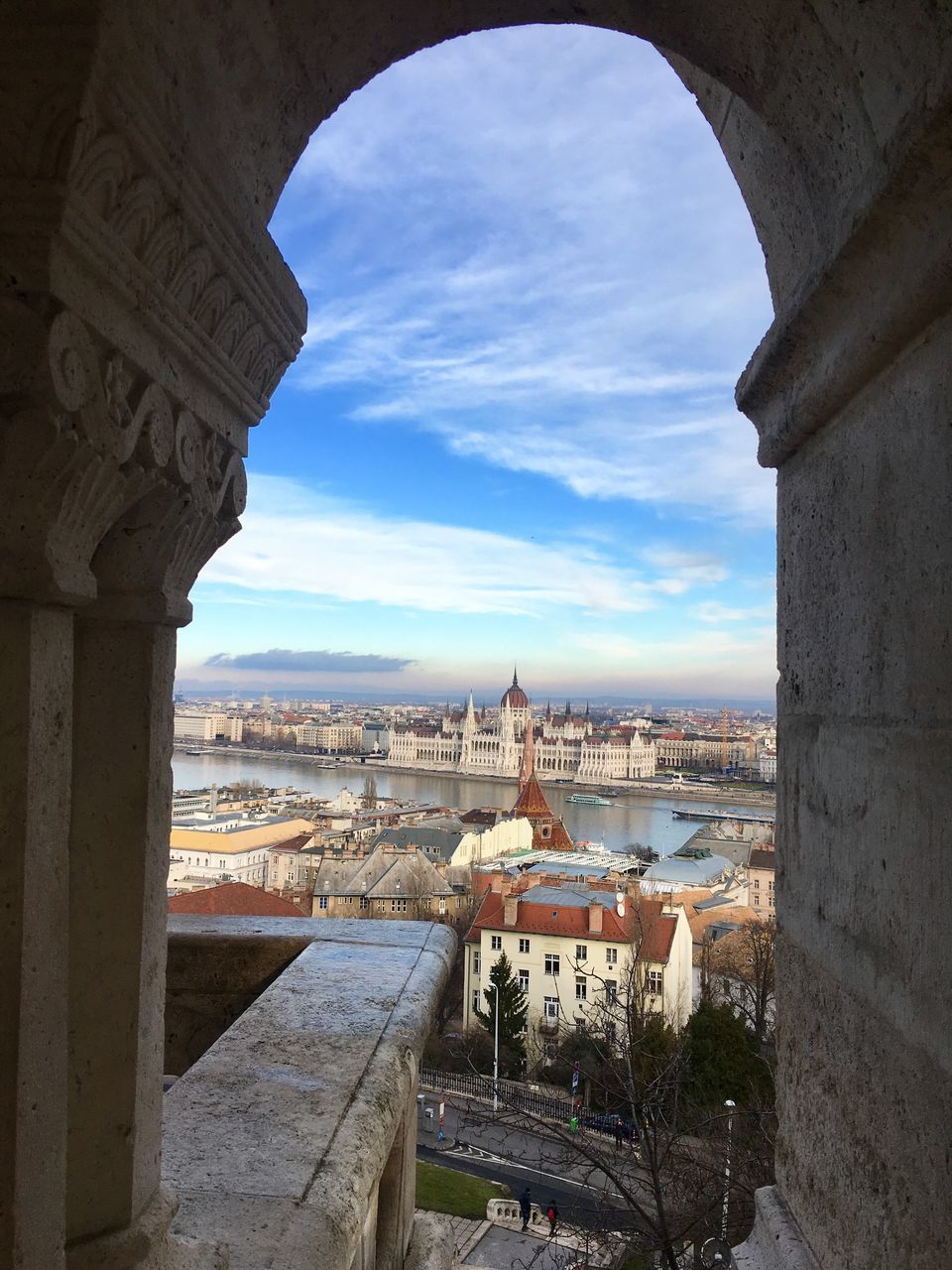 architecture, built structure, sky, history, arch, building exterior, cloud - sky, day, travel destinations, no people, cityscape, architectural column, outdoors, city, nature