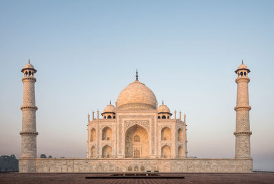 Taj mahal against clear sky 