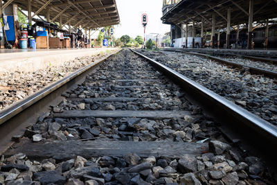 Surface level of railroad tracks