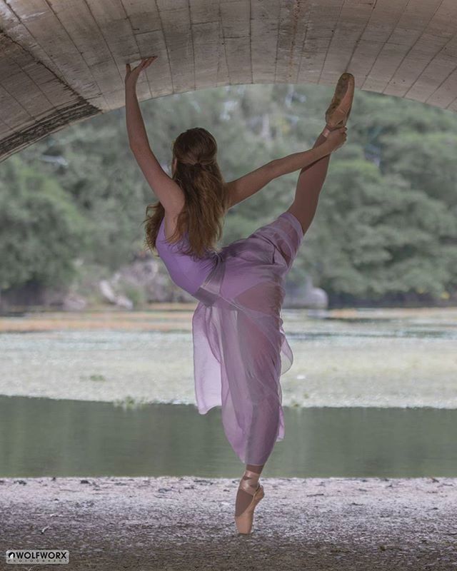 full length, lifestyles, casual clothing, water, leisure activity, standing, person, young adult, arms outstretched, rear view, focus on foreground, side view, day, childhood, arms raised, outdoors, front view, young women