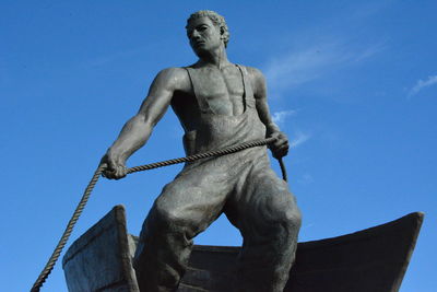 Fisherman sculpture montauk usa