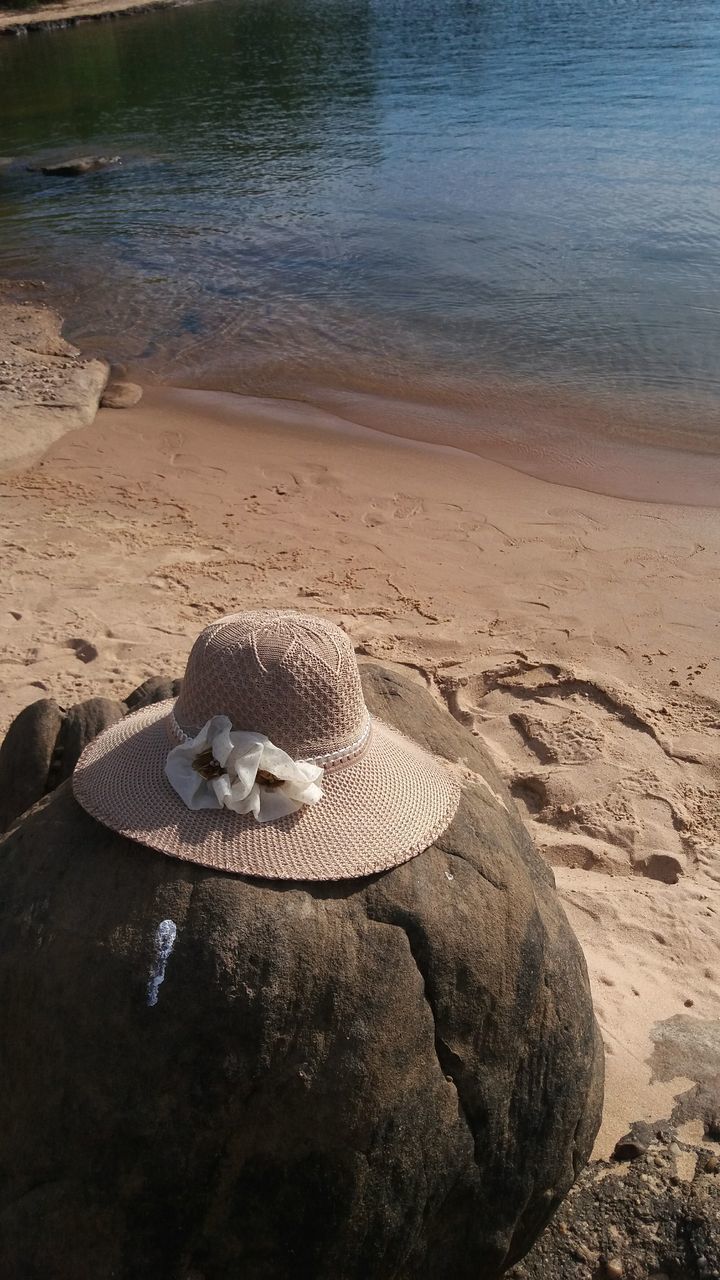 sand, hat, beach, sun hat, water, nature, outdoors, day, sea, no people, beauty in nature