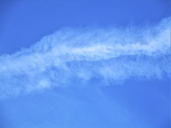 Low angle view of vapor trail in sky