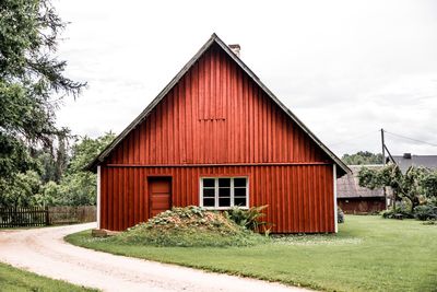 Barn against sky