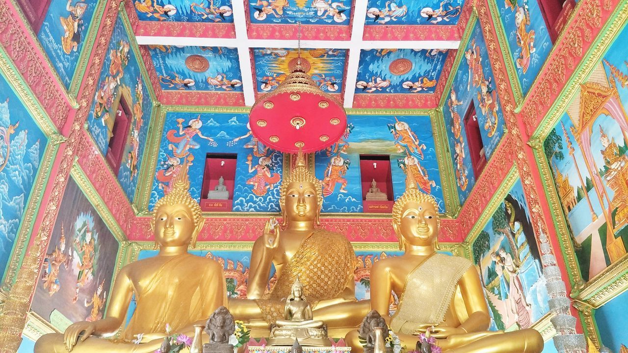 STATUES IN TEMPLE BUILDING