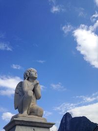 Low angle view of cloudy sky