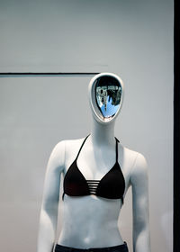 Close-up of human hand