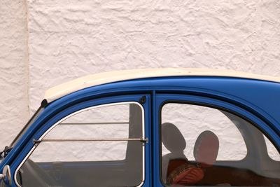 Low section of man in car