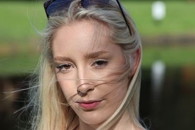 Close-up portrait of teenage girl 