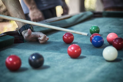 Close-up snooker game